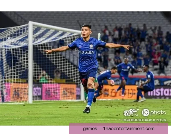 于汉超替补登场绝杀助申花夺足协杯冠军上演英雄逆袭 于汉超替补登场绝杀助申花夺足协杯冠军上演英雄逆袭